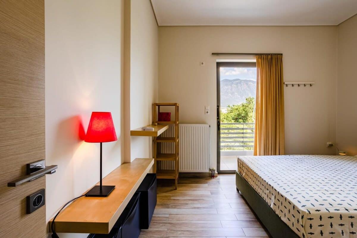 Kalamata'S Spacious Getaway-Taygetos Amazing View Ngoại thất bức ảnh